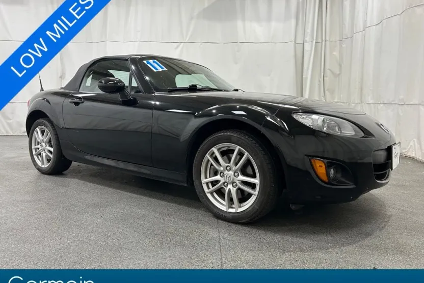 2011 Mazda MX-5 Miata Miata Sport photo 1