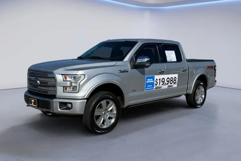 2017 Ford F-150 Platinum photo 1