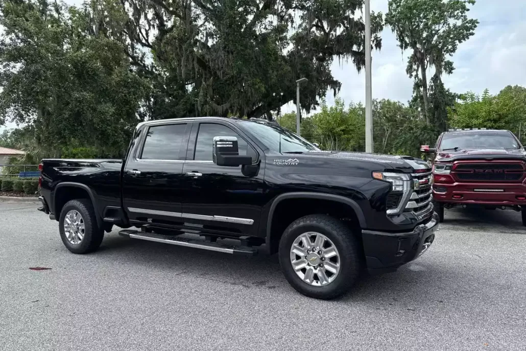 2024 Chevrolet Silverado 2500HD High Country photo 1