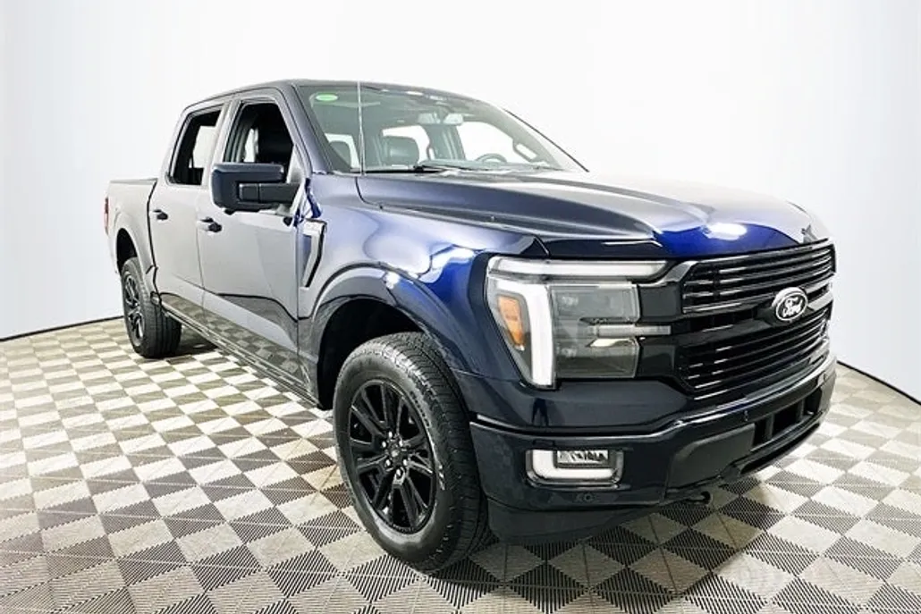 2024 Ford F-150 Platinum photo 1