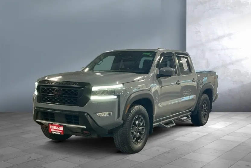 2023 Nissan Frontier Crew Cab PRO-4X photo 1