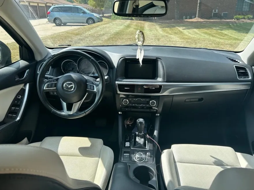 2016 Mazda CX-5 Grand Touring photo 1