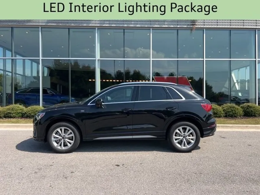 2025 Audi Q3 45 TFSI S line Premium photo 1