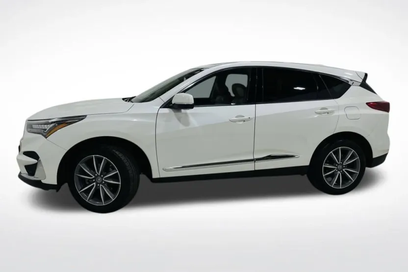 2019 Toyota RAV4 LE photo 1