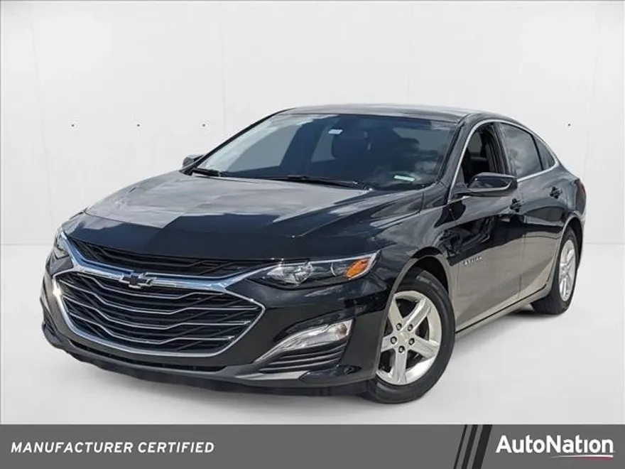 2021 Chevrolet Malibu LS photo 1