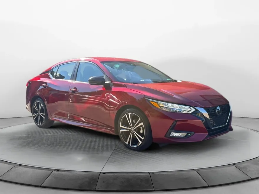 2022 Nissan Sentra SR photo 1