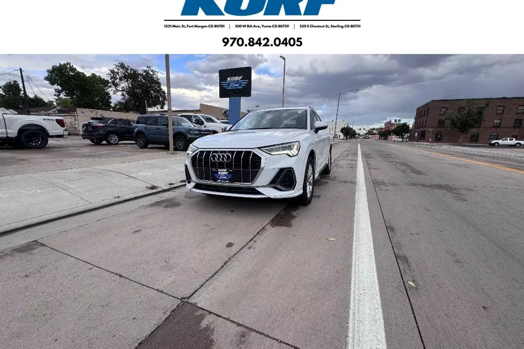 2024 Audi Q3 S line Premium photo 1