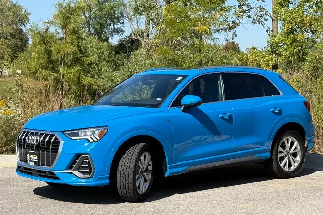 2023 Audi Q3 Premium S line photo 1
