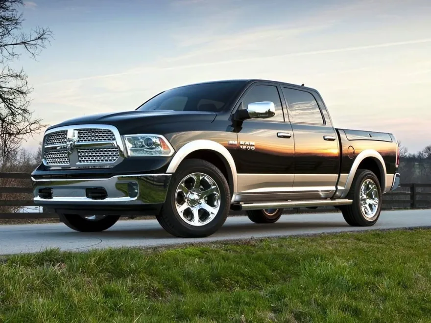 2019 Ram 1500 Classic SLT photo 1