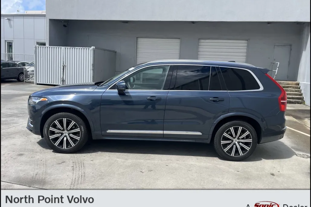 2024 Volvo XC90 B5 AWD Core photo 1