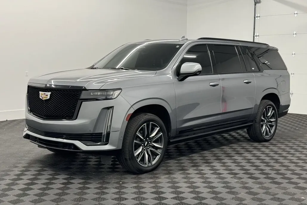 2021 Cadillac Escalade ESV Sport Platinum photo 1