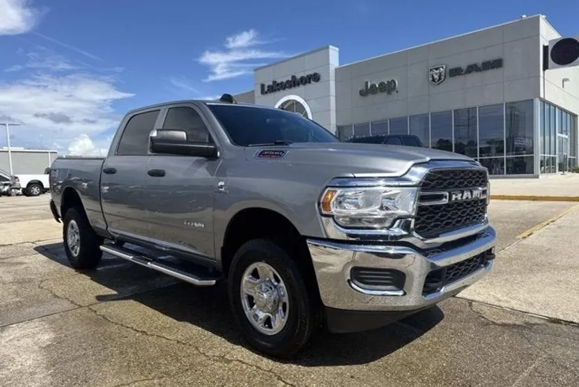 2022 Ram 3500 Tradesman photo 1