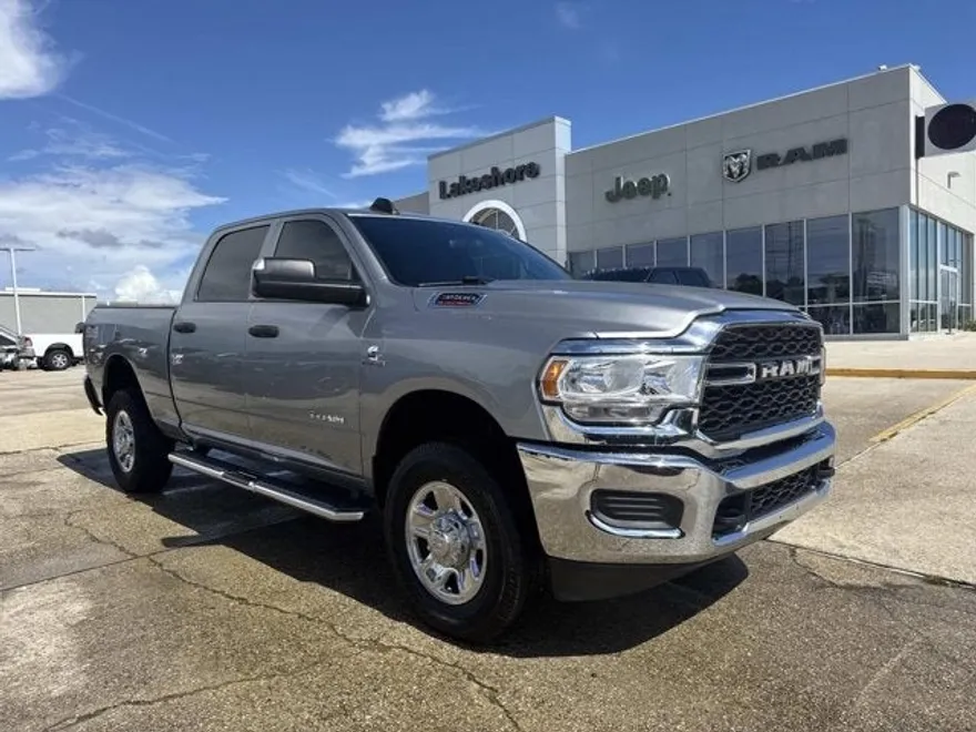 2022 Ram 3500 Tradesman photo 1