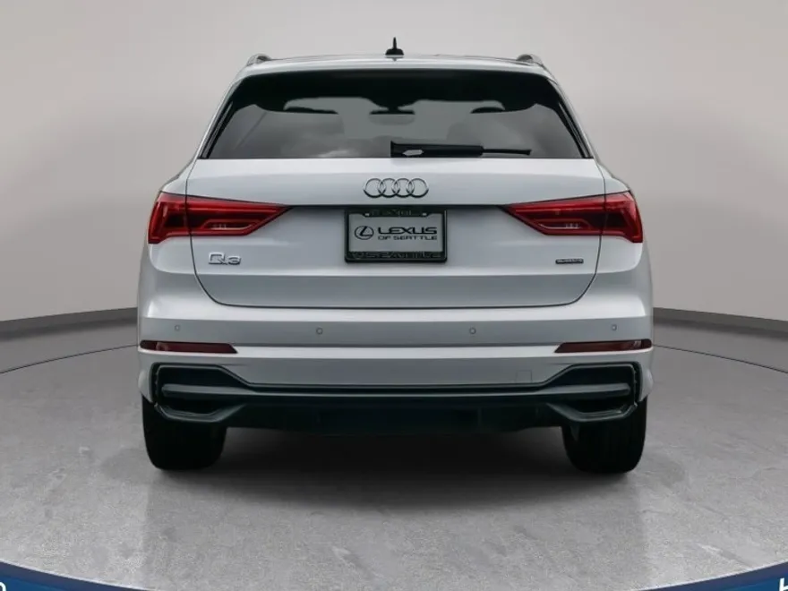 2024 Audi Q3 S line Premium photo 1