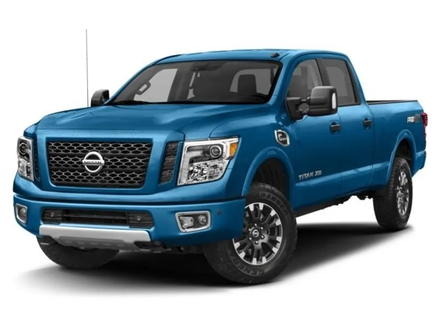 2017 Nissan Titan PRO-4X Crew Cab photo 1