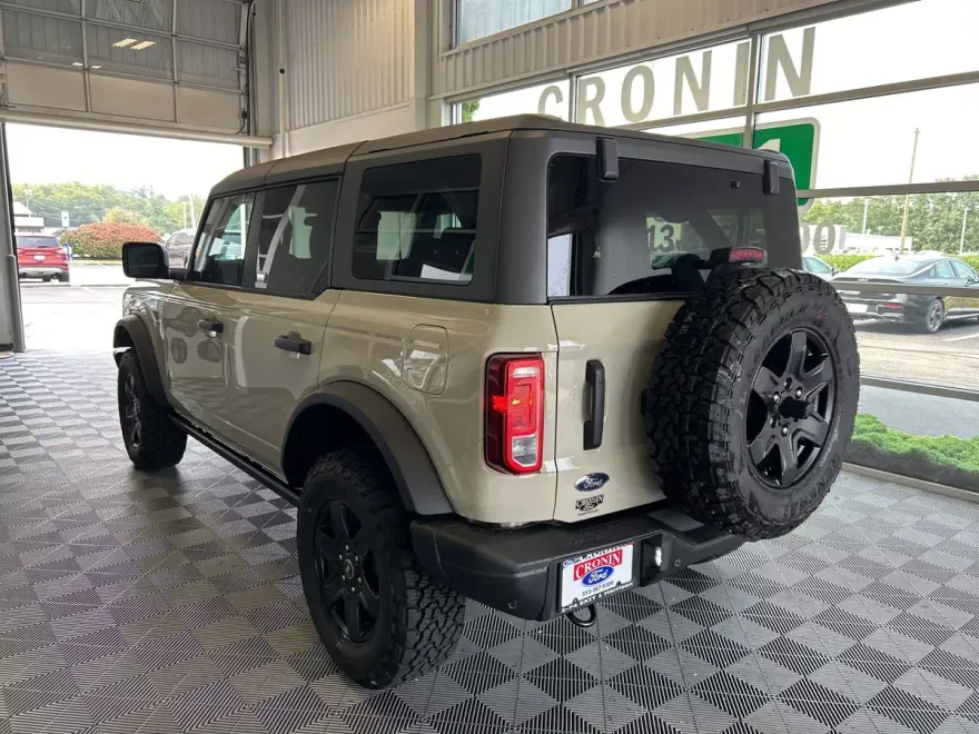 2025 Ford Bronco Big Bend photo 1