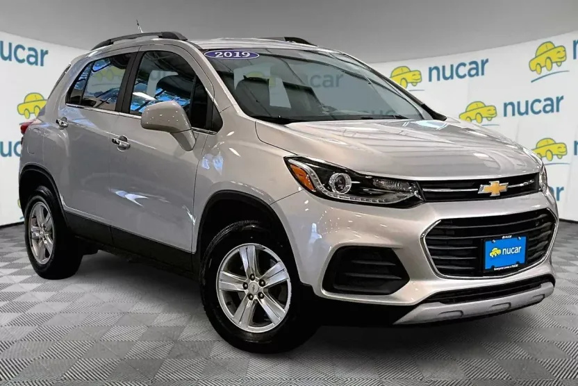 2019 Chevrolet Trax LT photo 1