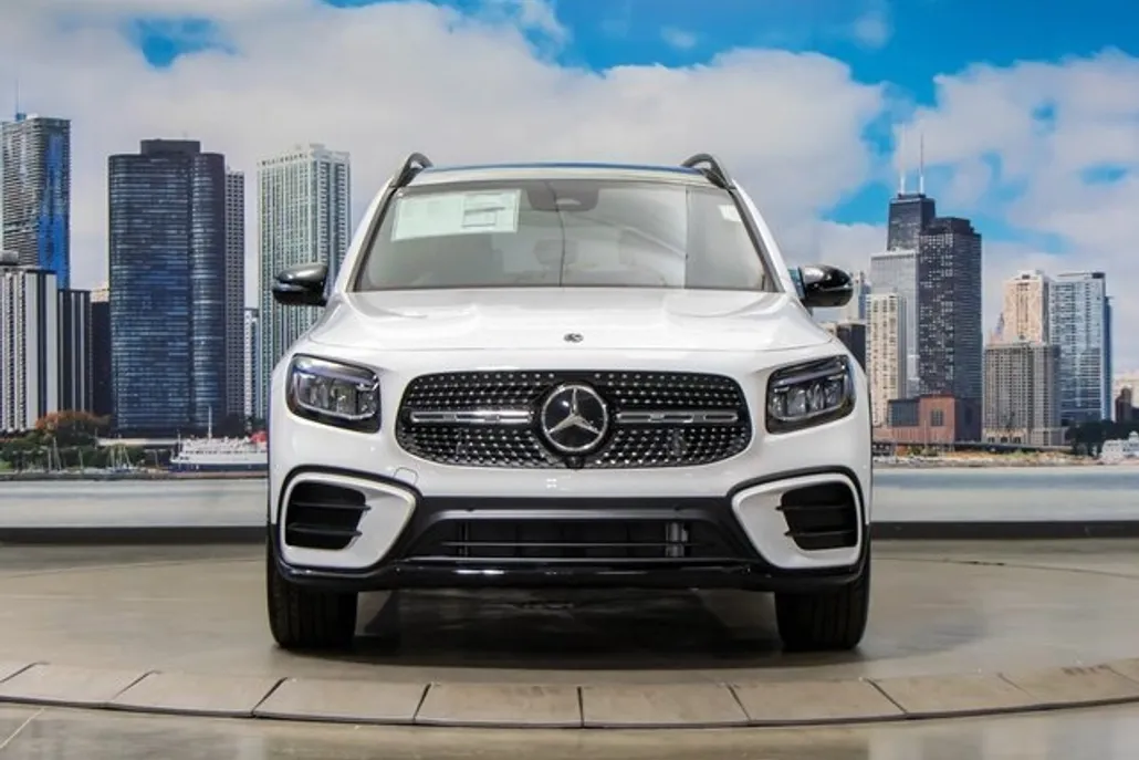2025 Mercedes Benz GLB 250 4MATIC photo 1