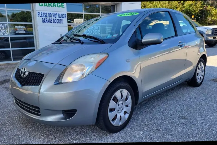 2008 Toyota Yaris photo 1