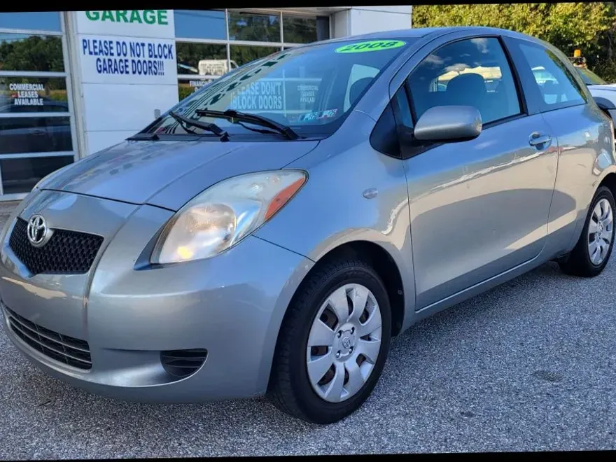 2008 Toyota Yaris photo 1
