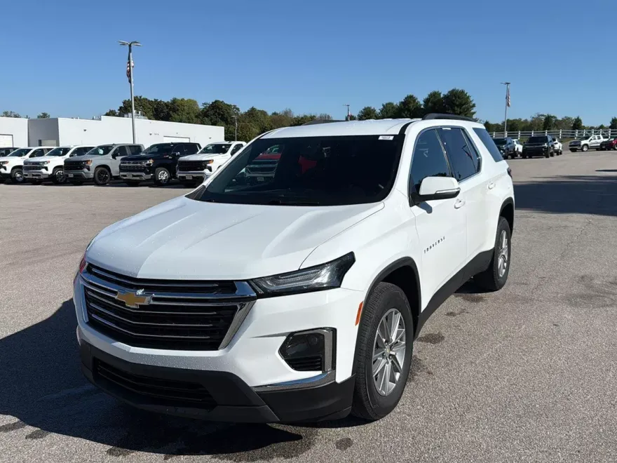 2022 Chevrolet Traverse Cloth photo 1
