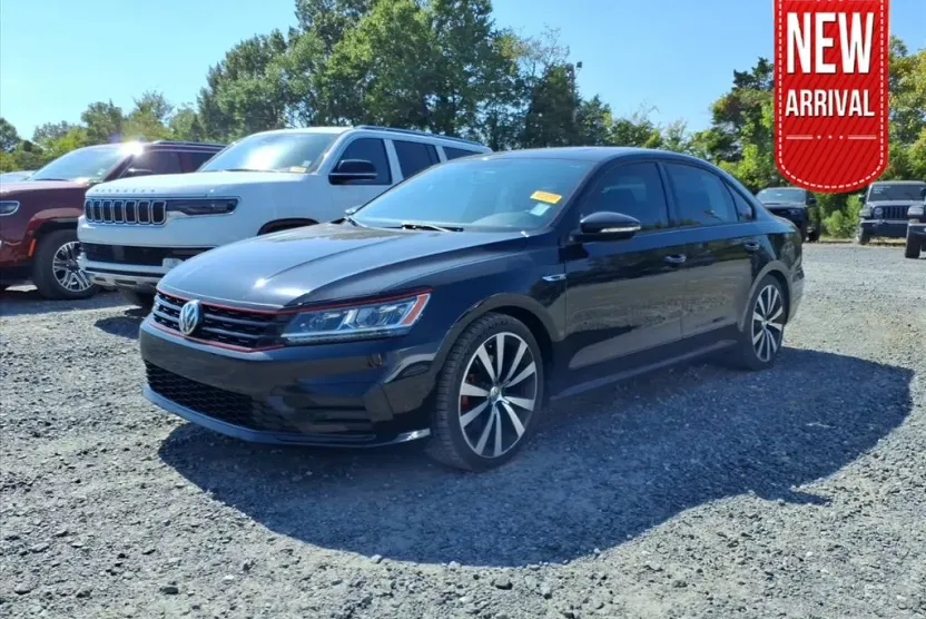 2018 Volkswagen Passat V6 GT photo 1