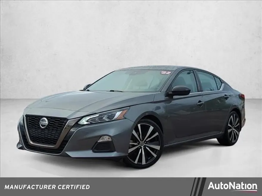 2022 Nissan Altima 2.5 SR photo 1