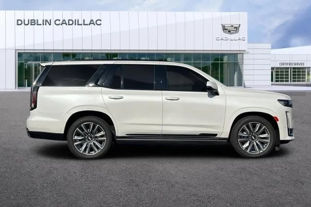 2022 Cadillac Escalade Sport Platinum photo 1