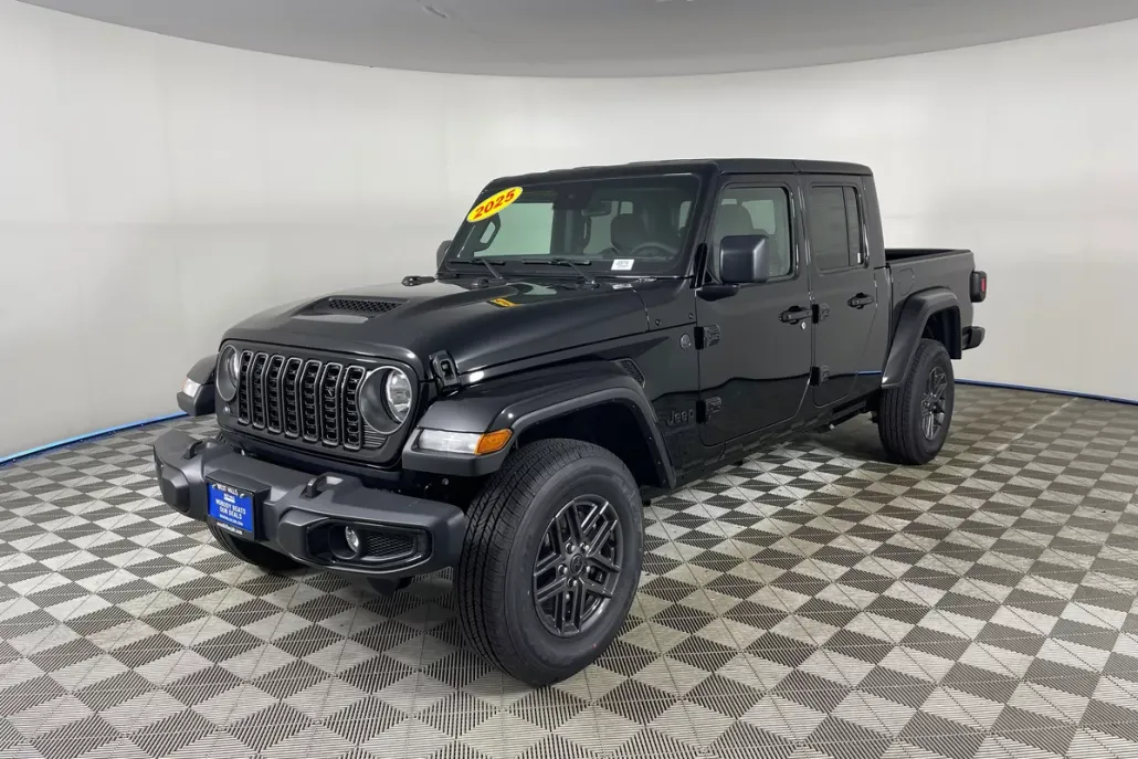 2025 Jeep Gladiator Sport S photo 1