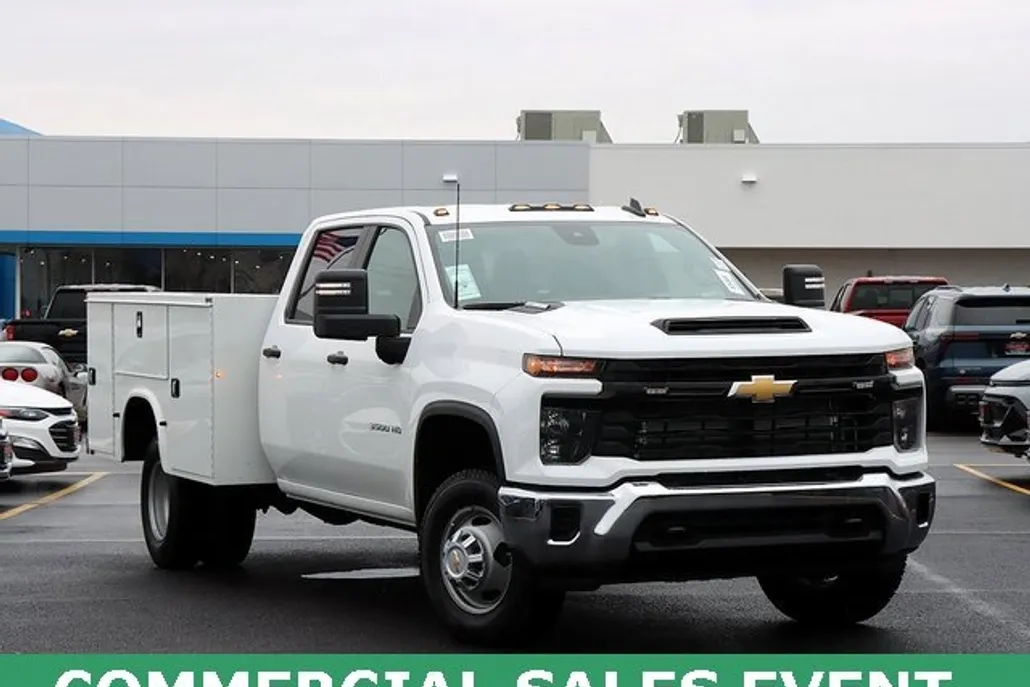 2025 Chevrolet Silverado 3500HD Work Truck photo 1