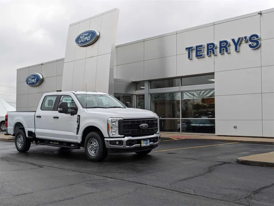 2023 Ford F-350 photo 1