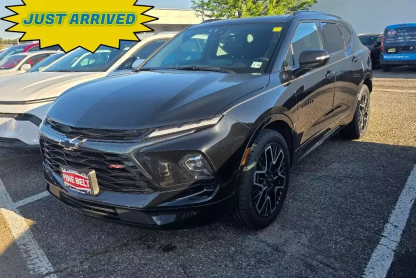 2023 Chevrolet Blazer RS photo 1