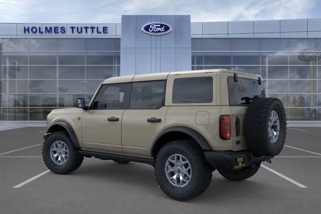 2025 Ford Bronco Badlands photo 1