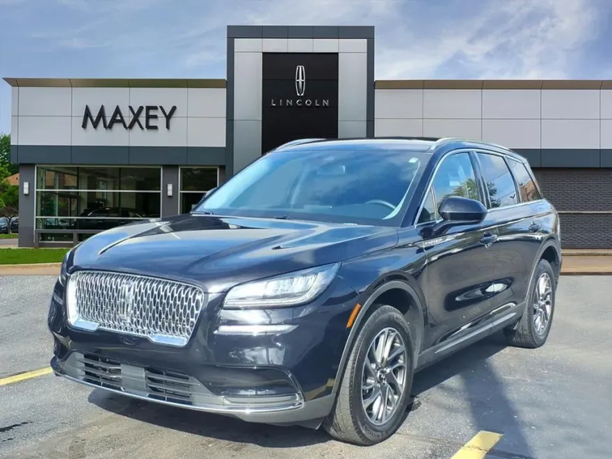 2022 Lincoln Corsair Standard photo 1