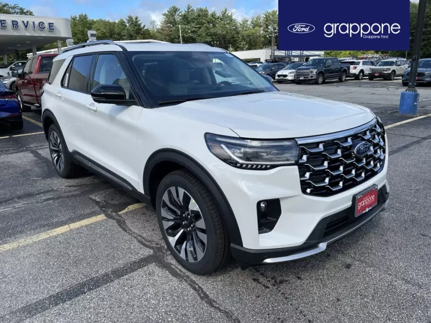 2025 Ford Explorer Platinum photo 1