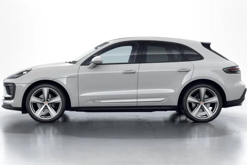 2026 Porsche Macan T photo 1