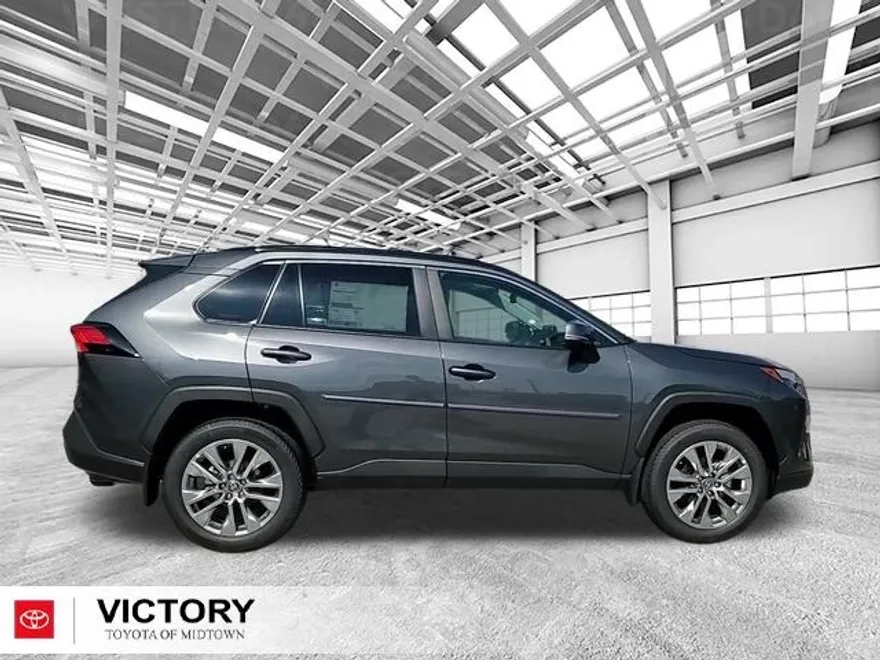 2025 Toyota RAV4 XLE Premium photo 1