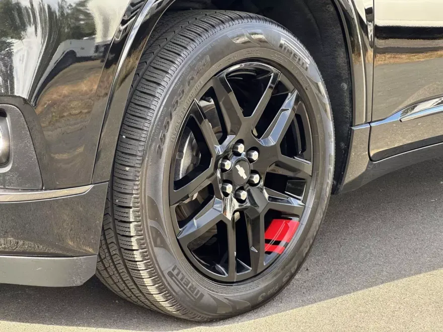 2019 Chevrolet Traverse Premier photo 1