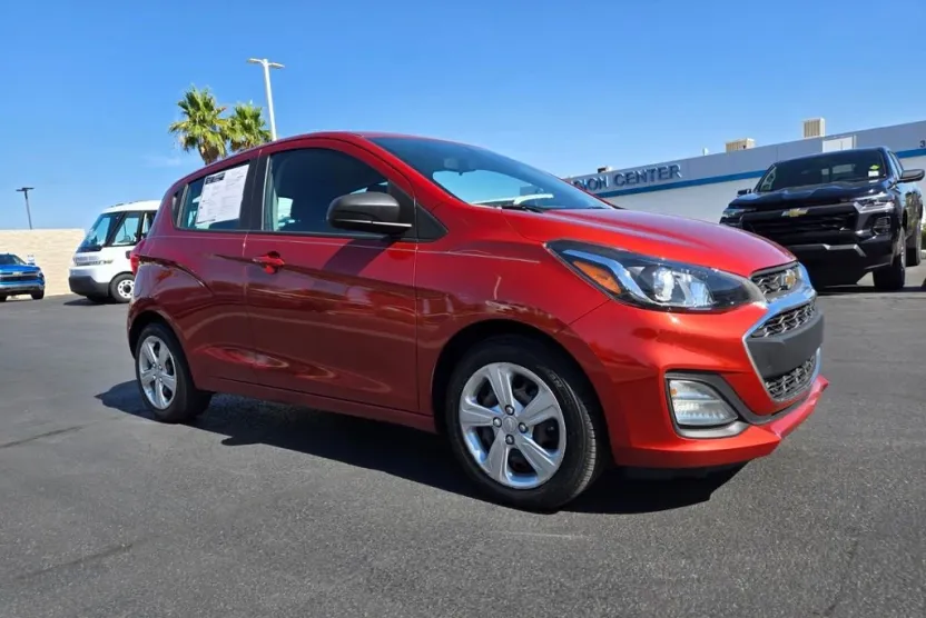 2021 Chevrolet Spark LS photo 1