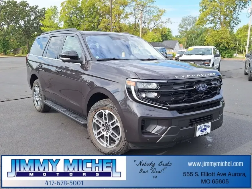 2025 Ford Expedition photo 1