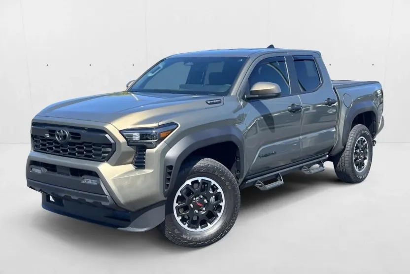 2025 Toyota Tacoma TRD Off-Road photo 1