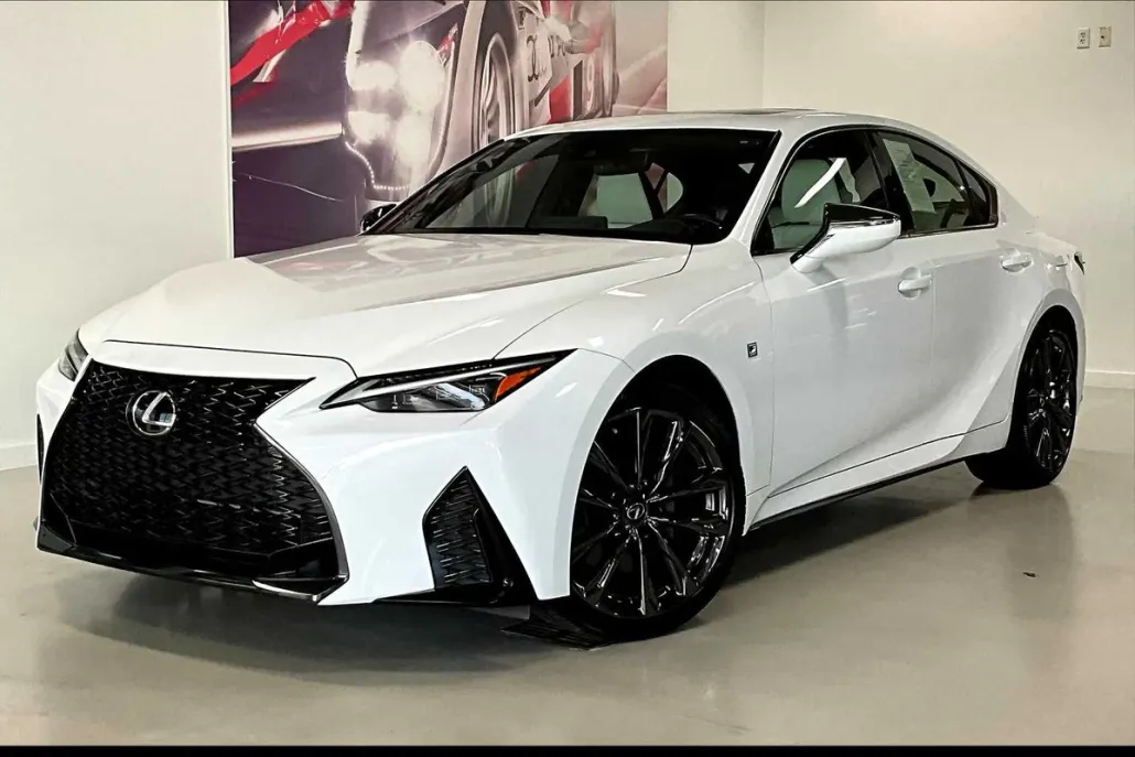 2023 Lexus IS 350 F SPORT photo 1