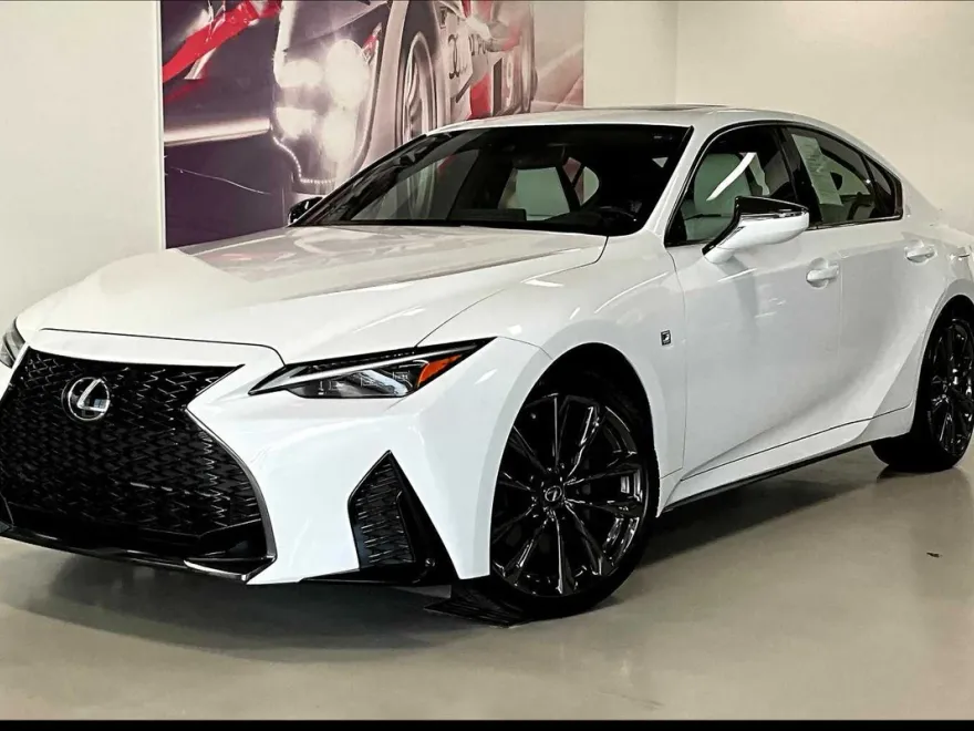 2023 Lexus IS 350 F SPORT photo 1