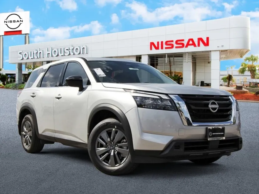 2025 Nissan Pathfinder S photo 1