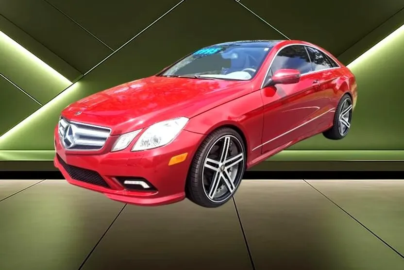 2010 Mercedes Benz E Coupe photo 1