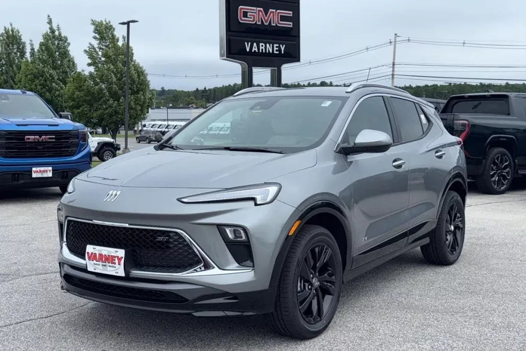 2026 Buick Encore GX Sport Touring photo 1