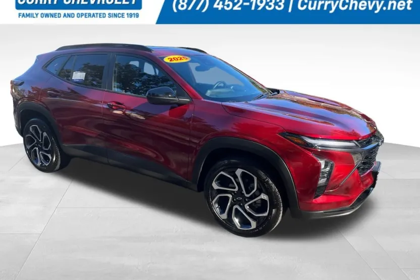 2025 Chevrolet Trax photo 1