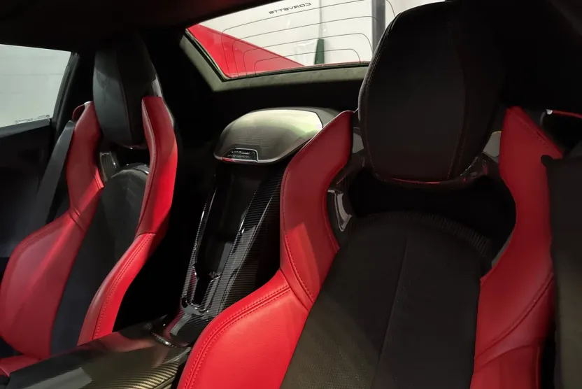 2024 Chevrolet Corvette Stingray 3LT photo 1