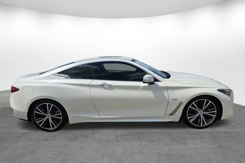 2019 Infiniti Q60 3.0t Luxe photo 1