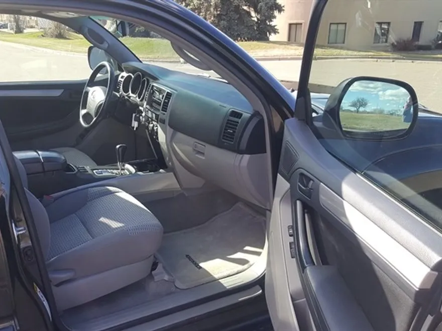 2008 Toyota 4Runner SR5 photo 1